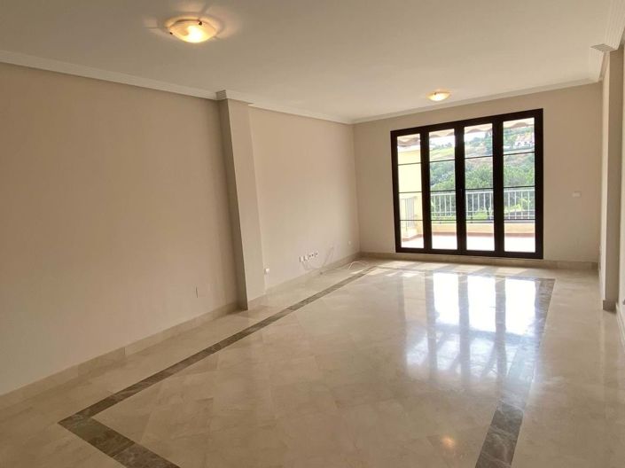 Image No.9-3 Bed Apartment for sale