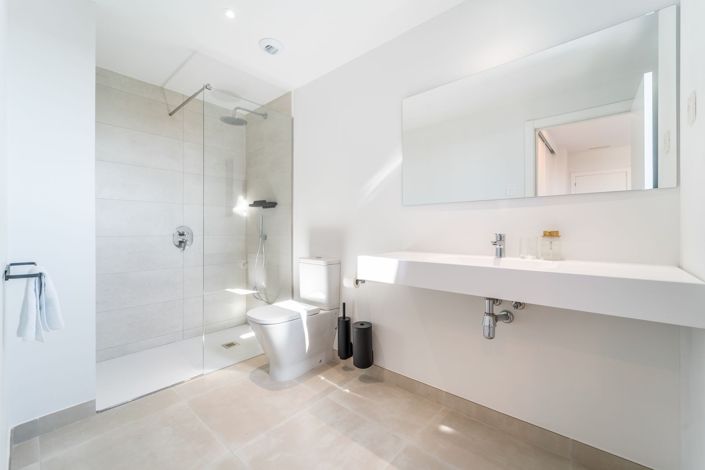 Image No.22-4 Bed Apartment for sale