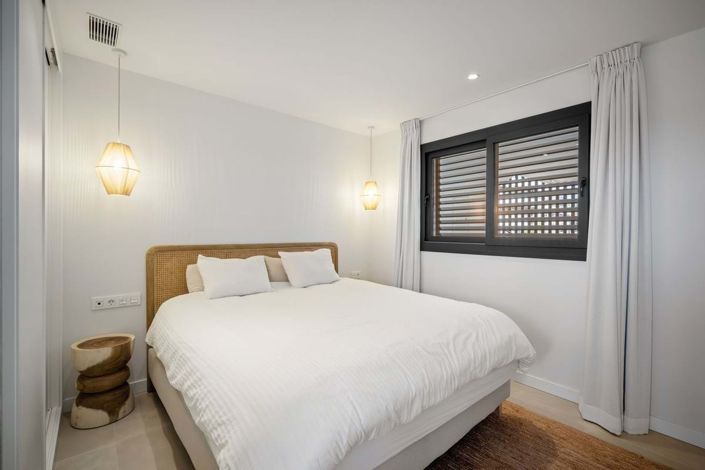 Image No.17-2 Bed Apartment for sale