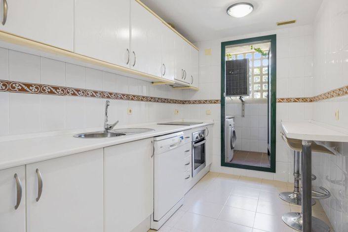 Image No.12-2 Bed Apartment for sale