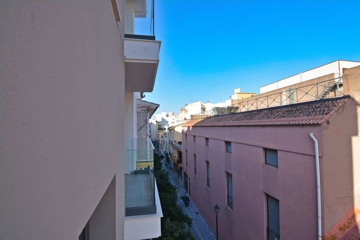 Image No.8-2 Bed Apartment for sale