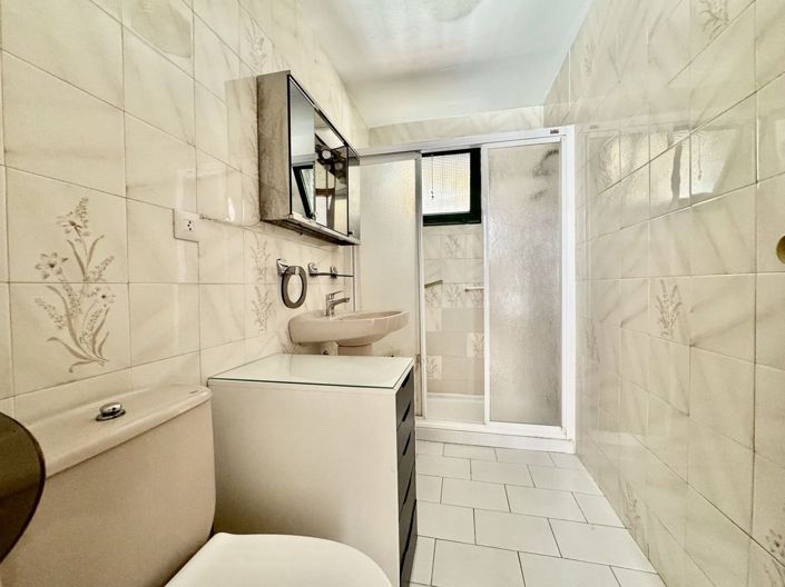 Image No.12-3 Bed Apartment for sale