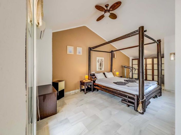 Image No.18-3 Bed Apartment for sale