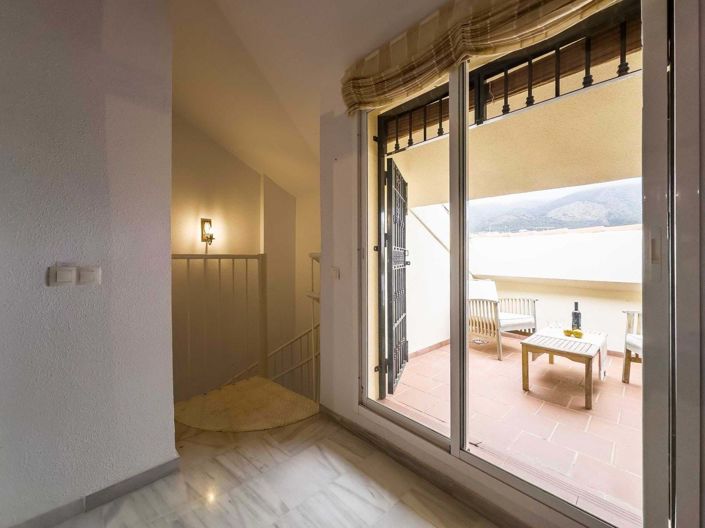 Image No.26-3 Bed Apartment for sale