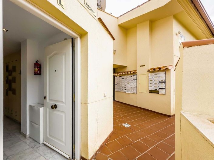 Image No.45-3 Bed Apartment for sale