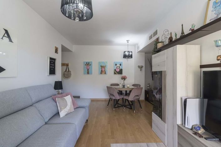 Image No.8-2 Bed Apartment for sale