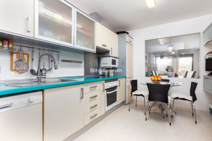 Image No.17-2 Bed Apartment for sale