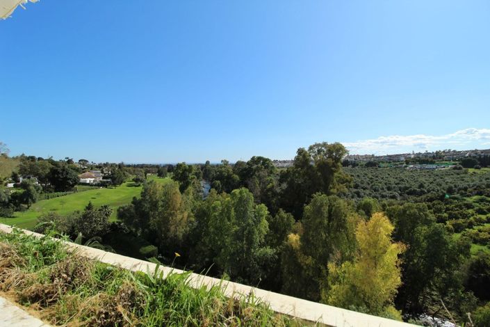 Image No.9-3 Bed Apartment for sale