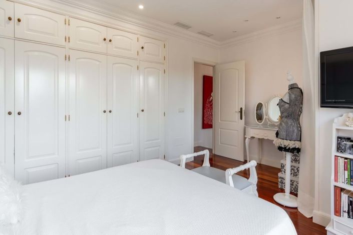 Image No.35-4 Bed Villa for sale