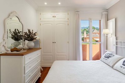 3982-666364-78d1f4f8b6655591b02d22fabb36a692d