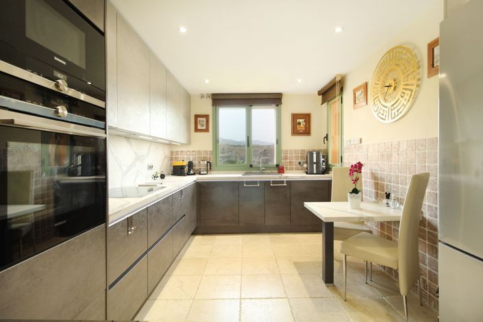 Image No.16-3 Bed Apartment for sale