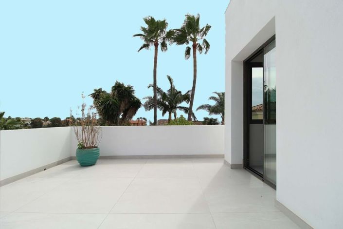 Image No.17-4 Bed Apartment for sale