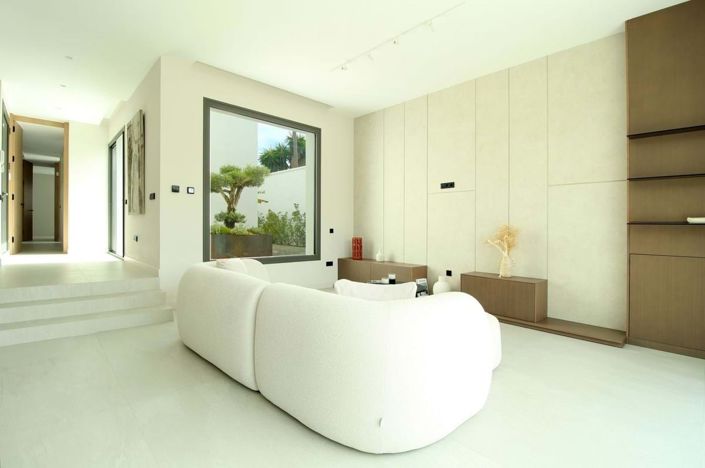 Image No.3-4 Bed Apartment for sale