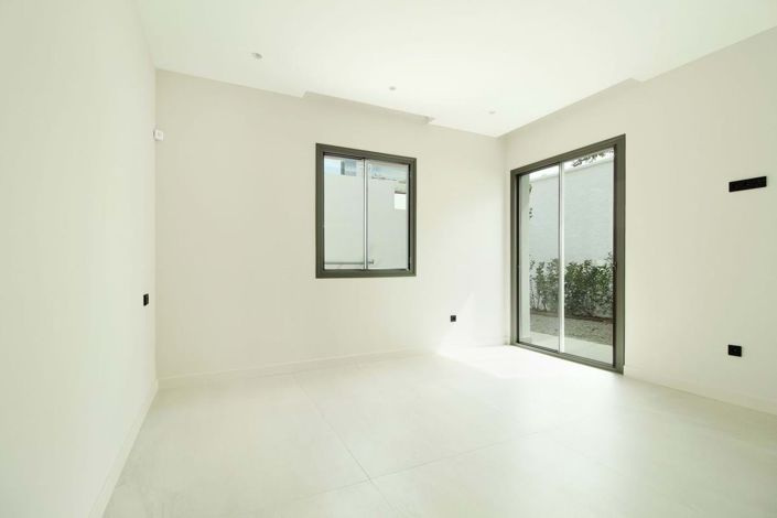 Image No.6-4 Bed Apartment for sale