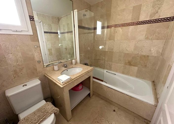 Image No.10-Appartement de 2 chambres à vendre à Estepona