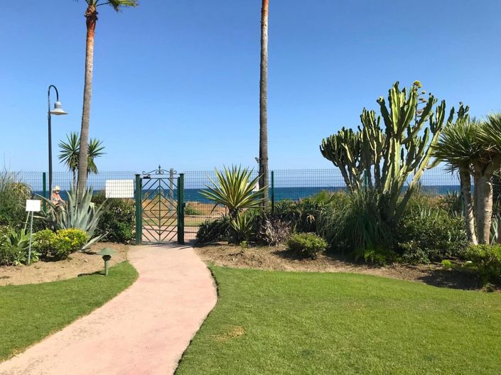 Image No.2-Appartement de 2 chambres à vendre à Estepona