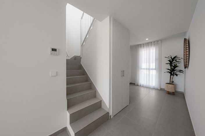 Image No.22-3 Bed Apartment for sale