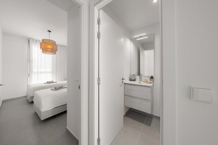 Image No.30-3 Bed Apartment for sale