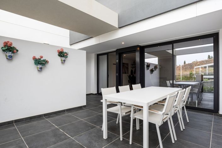 Image No.2-2 Bed Apartment for sale