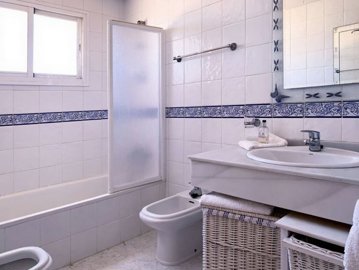 3982-719047-78d1f4f8b6655591b02d22fabb36a692d