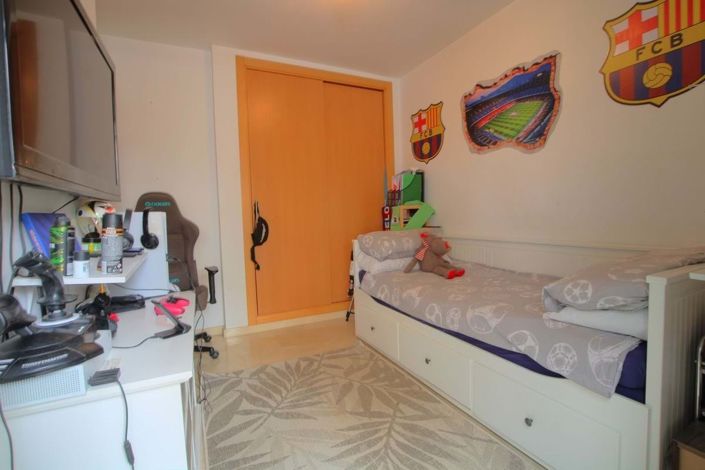 Image No.17-2 Bed Apartment for sale