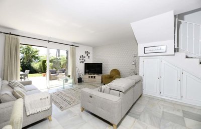 3982-720481-78d1f4f8b6655591b02d22fabb36a692d