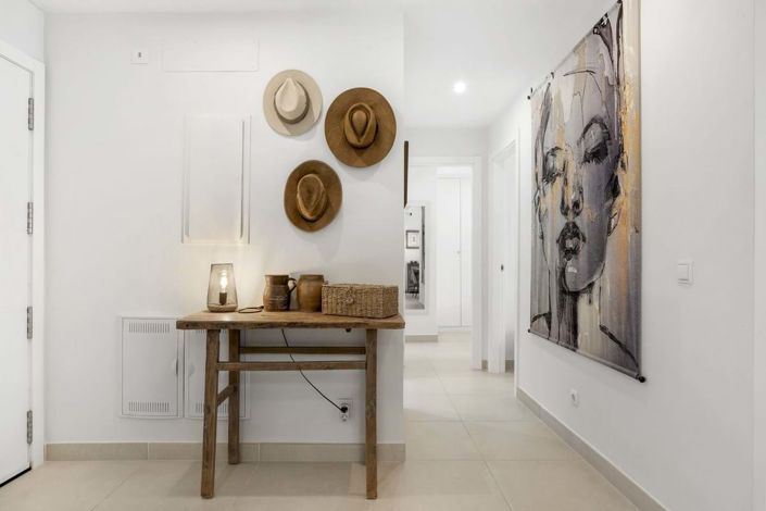 Image No.9-2 Bed Apartment for sale