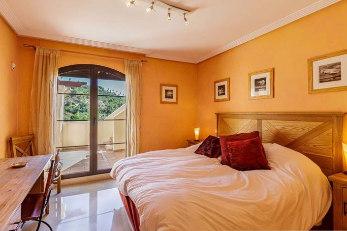 Image No.4-2 Bed Apartment for sale