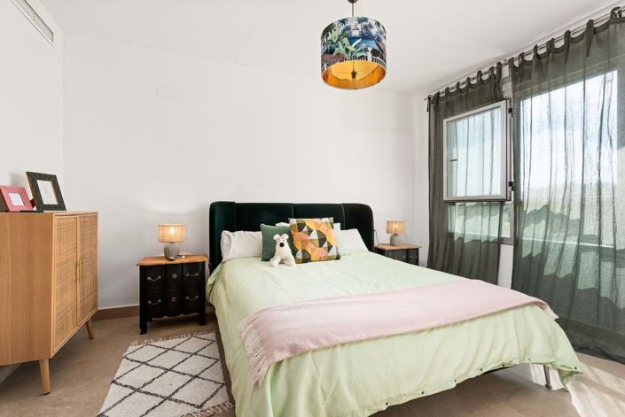 Image No.13-3 Bed Townhouse for sale