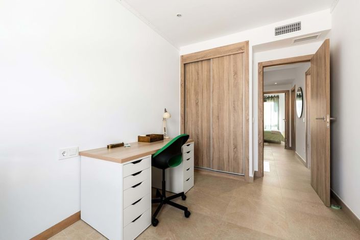 Image No.16-3 Bed Townhouse for sale