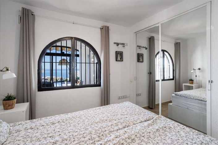 Image No.12-2 Bed Apartment for sale