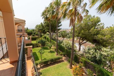 3982-728443-78d1f4f8b6655591b02d22fabb36a692d