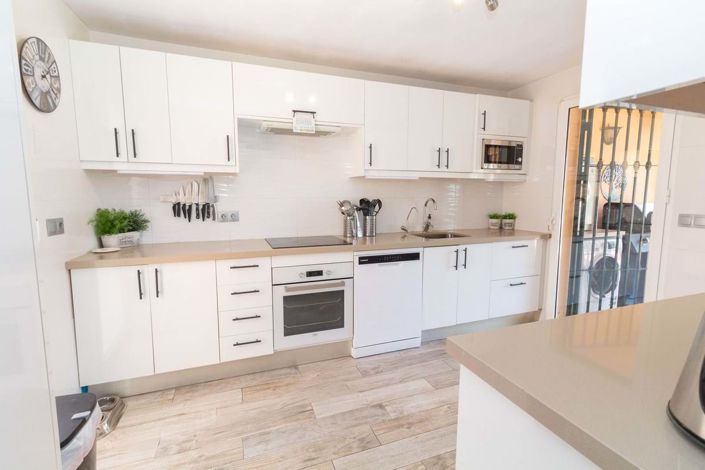 Image No.7-3 Bed Villa for sale