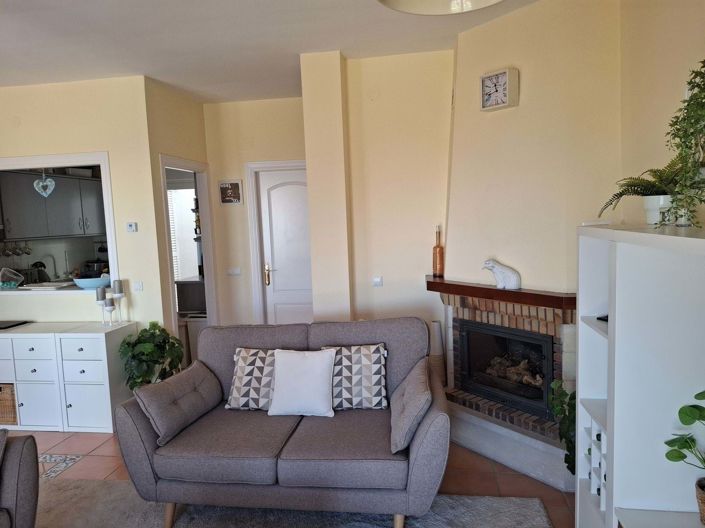 Image No.13-2 Bed Townhouse for sale