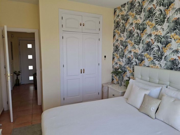 Image No.26-2 Bed Townhouse for sale