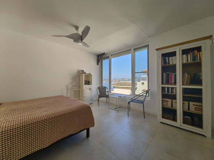 Image No.24-3 Bed Apartment for sale