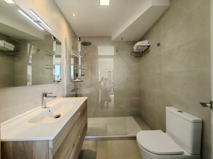 Image No.37-3 Bed Apartment for sale