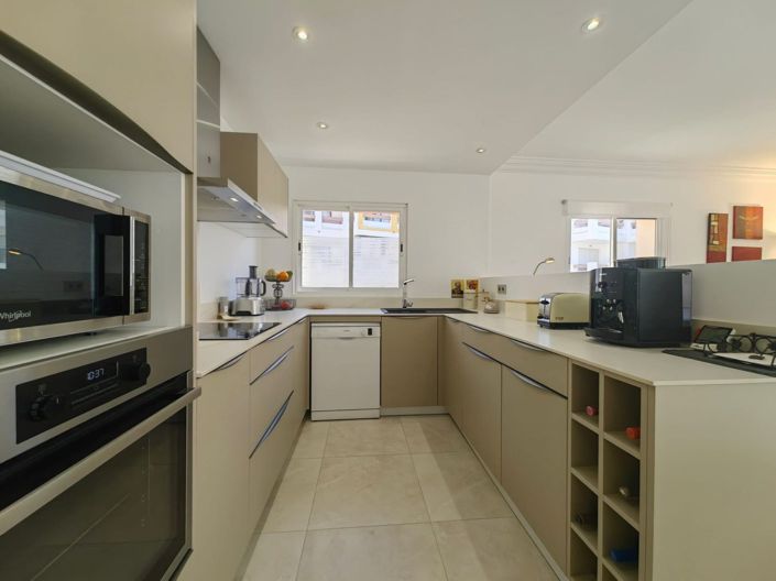 Image No.7-3 Bed Apartment for sale