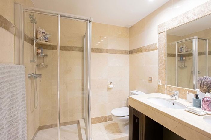 Image No.20-2 Bed Apartment for sale