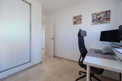 3982-726937-78d1f4f8b6655591b02d22fabb36a692d