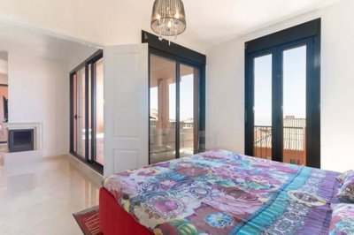 3982-729262-78d1f4f8b6655591b02d22fabb36a692d