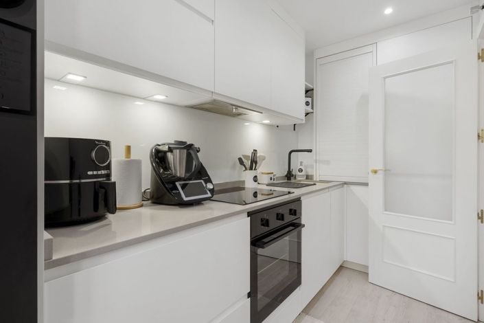 Image No.6-2 Bed Apartment for sale