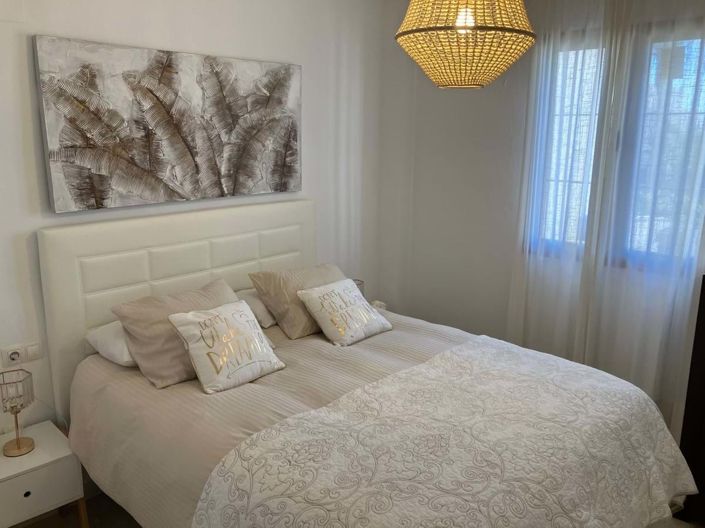 Image No.4-2 Bed Apartment for sale