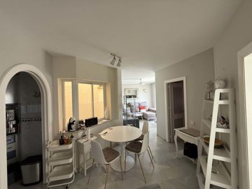 3982-713285-78d1f4f8b6655591b02d22fabb36a692d