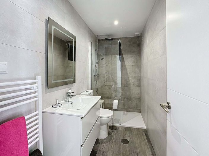 Image No.11-2 Bed Townhouse for sale