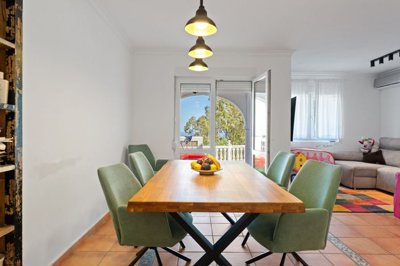 3982-727680-78d1f4f8b6655591b02d22fabb36a692d