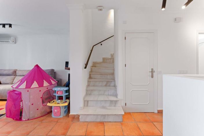 Image No.9-3 Bed Townhouse for sale