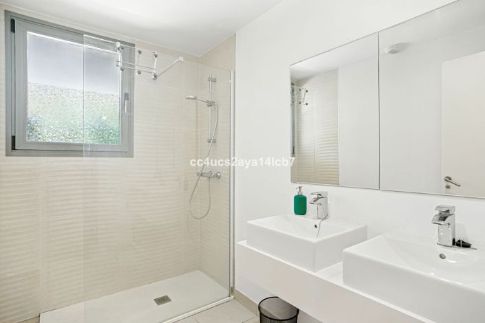 Image No.15-2 Bed Apartment for sale