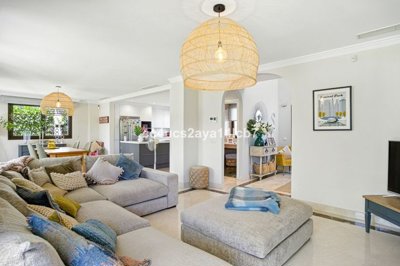 3982-699440-78d1f4f8b6655591b02d22fabb36a692d