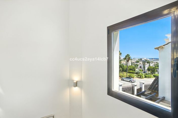 Image No.40-Villa de 3 chambres à vendre à Estepona